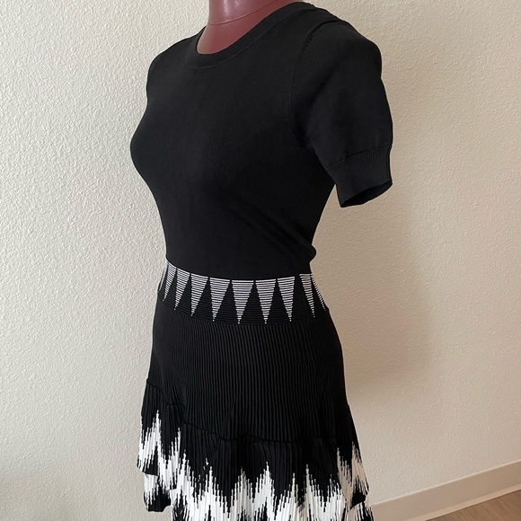 Maje Ralia Patterned Knit Dress size 2 - Picture 8 of 13